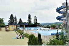 23.06.06_schwimmbad.jpg